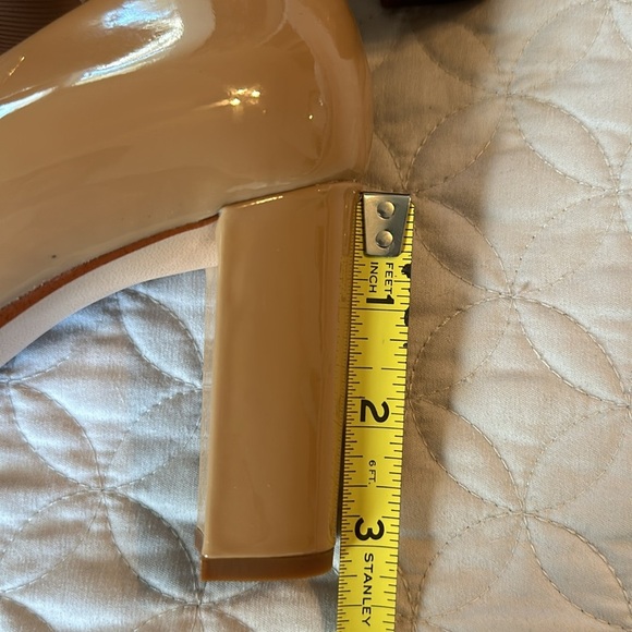 Clarks Kaylin Cara 2 Block Heels Size US 8.5 M Nude Color - Picture 16 of 16